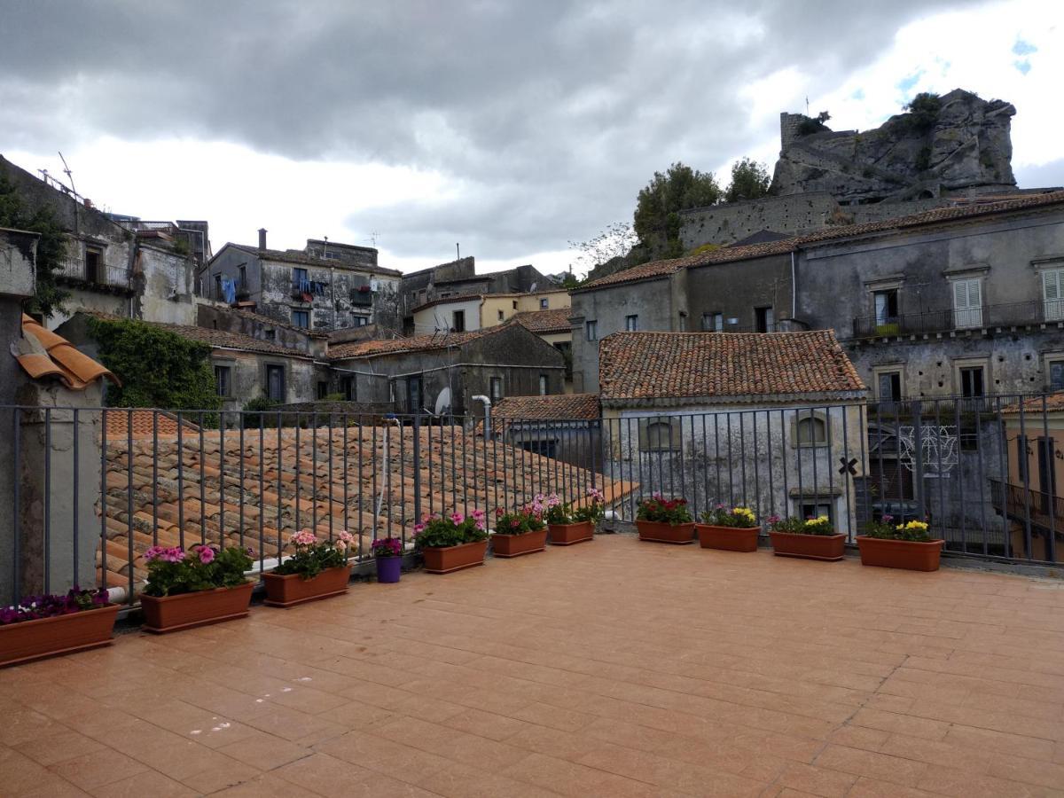 Appartement Casa Donna Franca à Castiglione De Sicilia Extérieur photo